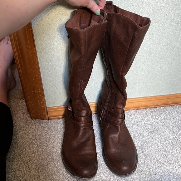 Size 9 brown heeled boots - Picture 3 of 5